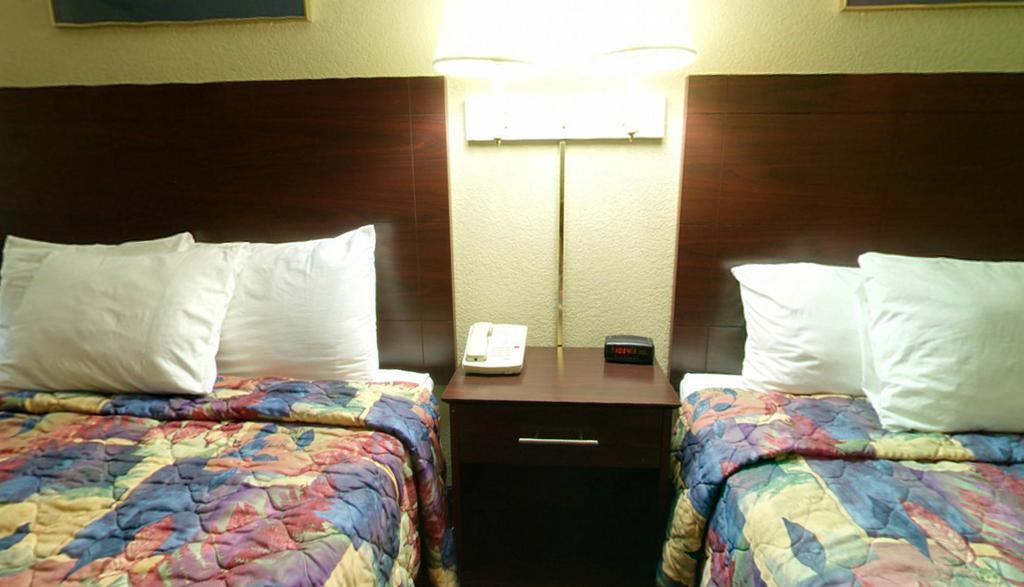 Americas Best Value Inn Newton Pokoj fotografie